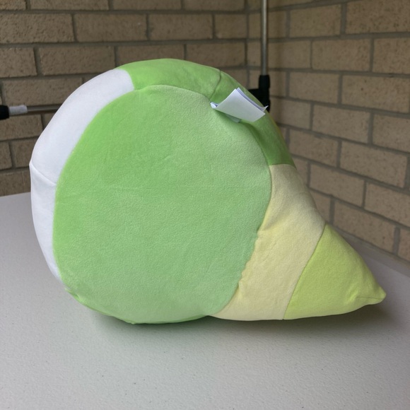 Squishmallows Gilma the Bookworm with Glasses - Picture 13 of 17